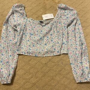 Floral blouse top NWT